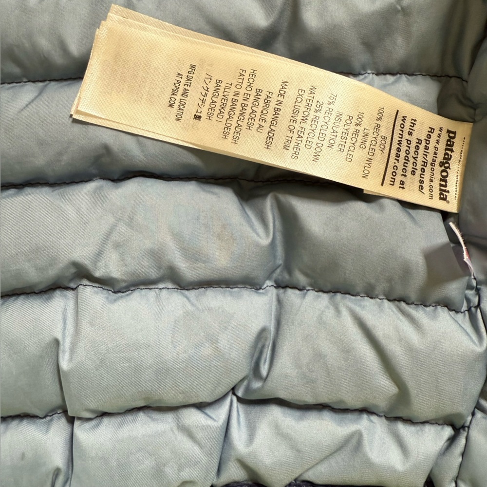 EUC Patagonia Toddler down puffer vest 12 - 18 months - Picture 6 of 9